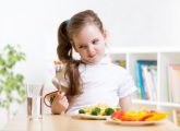 Lipsa poftei de mâncare la copii – posibile cauze, recomandări